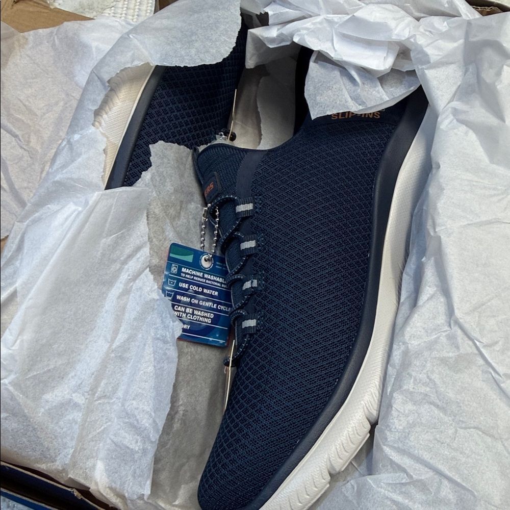 Skechers Slip-ins: Summits - High Range - Picture 2 of 6
